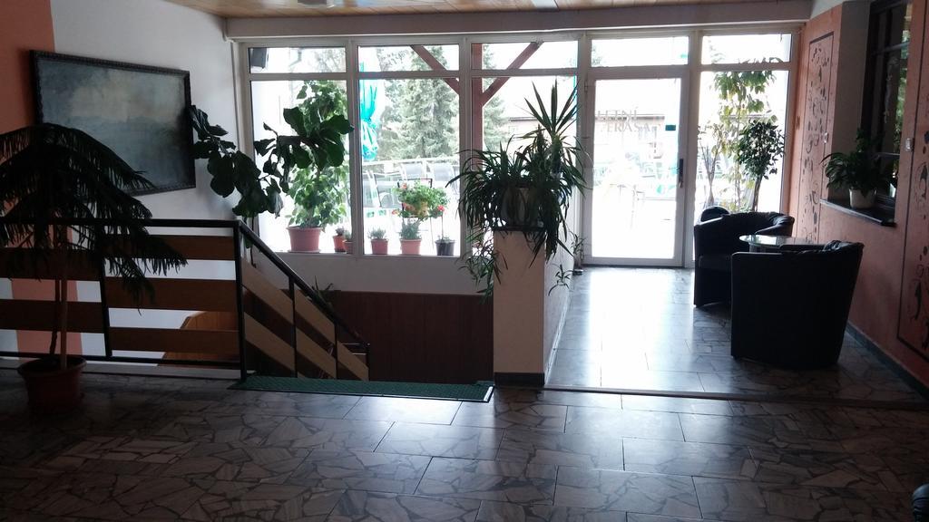 Hotel Rozvoj Klatovy Bagian luar foto