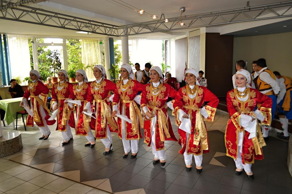 Hotel Rozvoj Klatovy Bagian luar foto